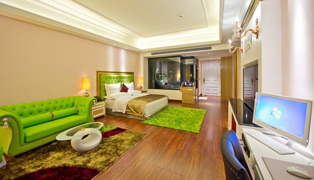 The Royal Pinnacle Hotel Doumen Quarto foto